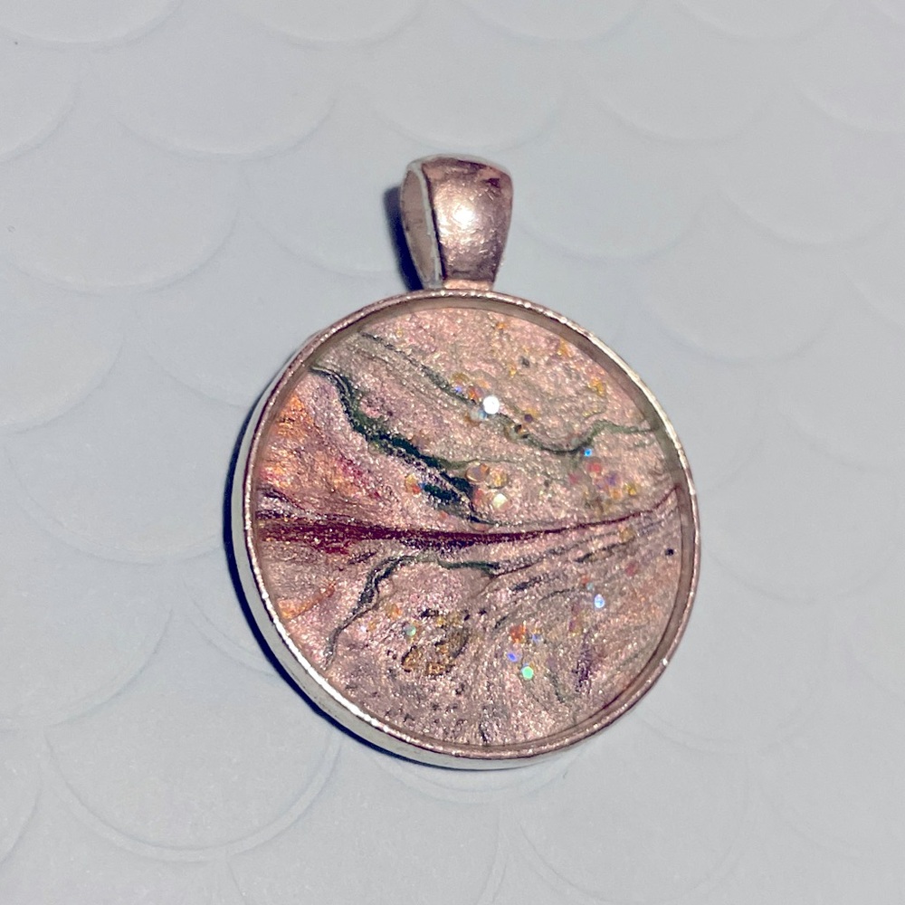 Unique Savage Blossom pendant #010
